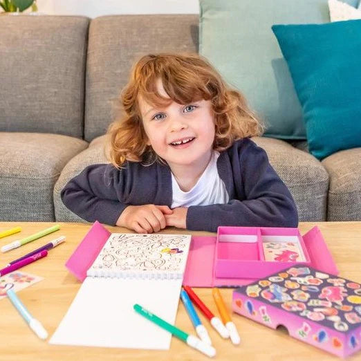 Colouring set magical creatures