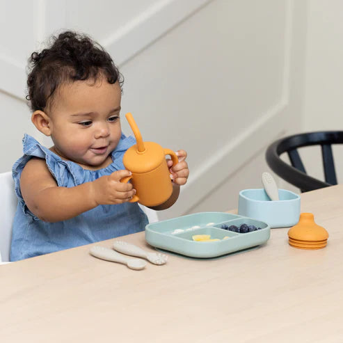 Little bites GRASSY FIELD