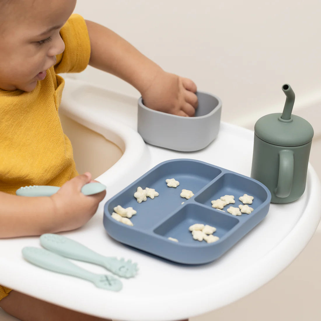 Little bites ocean tide